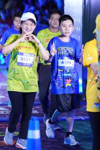 BIB: 3531, 4294
                            <button type="button" onclick="openModal(26235566)" class="btn btn-primary btn-sm float-right btn-popup" data-toggle="modal" data-target=".modal-high-quality">
                        <i class="fas fa-shopping-cart"></i> Add to Cart
                    </button>
                                            <button type="button" onclick="isThisMe(26235566, true)" class="btn btn-success btn-sm float-right btn-popup btn-isme hidden" data-toggle="tooltip" data-placement="bottom" title="นี่คือรูปของคุณใช่ไหม คลิกที่นี่เพื่อเอาเข้าอัลบั้ม">
                        <i class="fas fa-plus"></i> Add to album
                    </button>
                    <button type="button" onclick="isThisMe(26235566, false)" class="btn btn-warning btn-sm float-right btn-popup btn-isnotme hidden">
                        <i class="fas fa-ban"></i> Remove from album
                    </button>